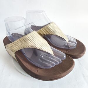 Fitflop Sandals Size 7 Lulu Weave Toning Platform Toe-Post Summer Gold Metallic